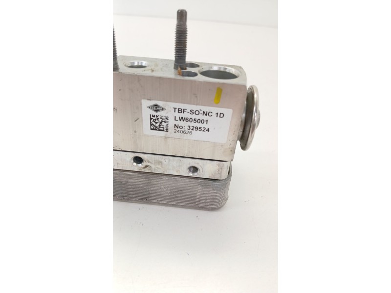 Recambio de valvula aire adicional para dacia duster (pym/pyn) duster referencia OEM IAM 295E35353R  