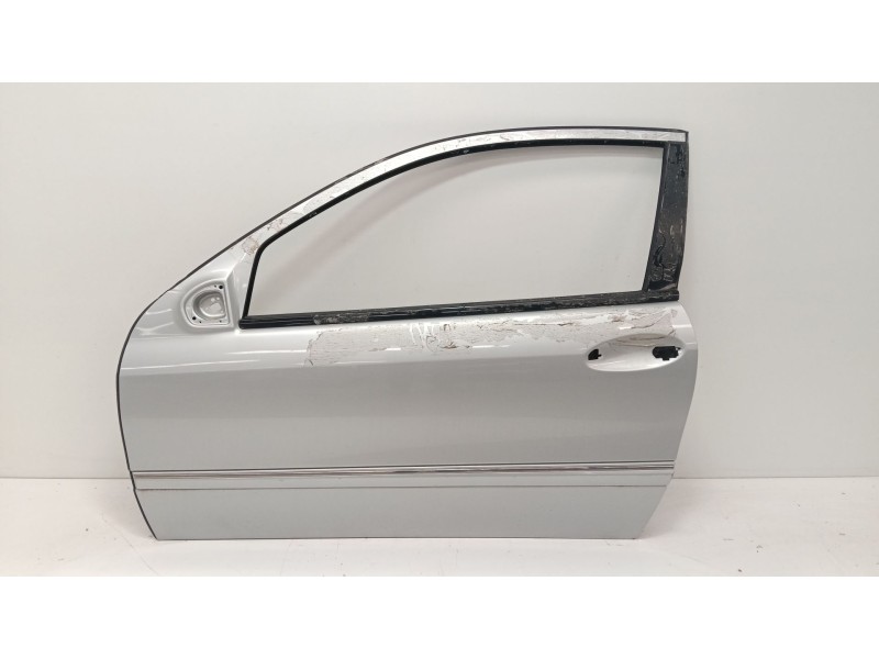 Recambio de puerta delantera izquierda para mercedes-benz clase clc (cl203) clc 220 cdi 150 cv referencia OEM IAM   