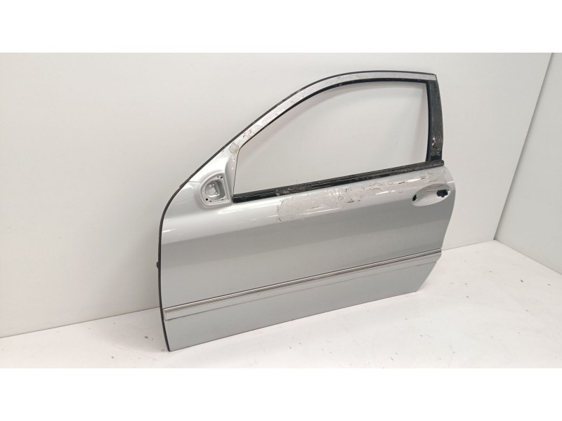 Recambio de puerta delantera izquierda para mercedes-benz clase clc (cl203) clc 220 cdi 150 cv referencia OEM IAM   
							