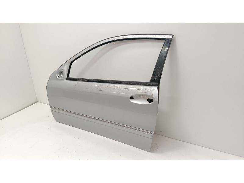 Recambio de puerta delantera izquierda para mercedes-benz clase clc (cl203) clc 220 cdi 150 cv referencia OEM IAM   