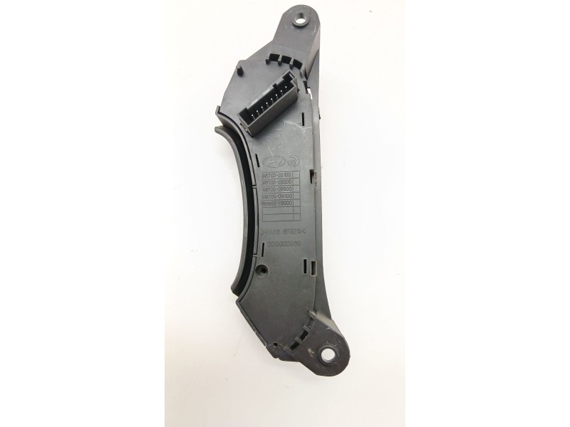 Recambio de mando volante para hyundai santa fé ii (cm) 2.2 crdi 4x4 referencia OEM IAM 967002B100  
							
