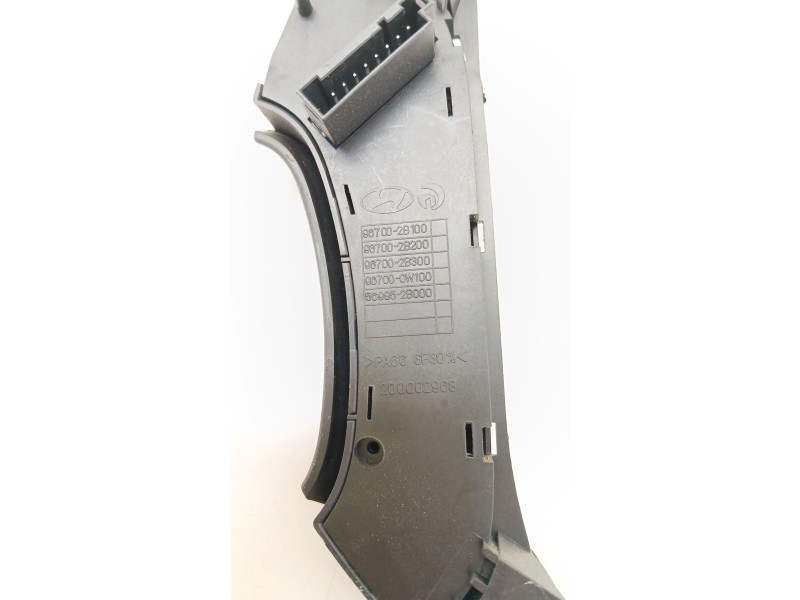 Recambio de mando volante para hyundai santa fé ii (cm) 2.2 crdi 4x4 referencia OEM IAM 967002B100  
							