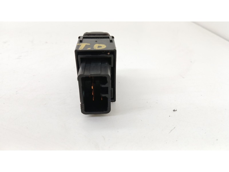 Recambio de mando elevalunas trasero derecho para hyundai santa fé ii (cm) 2.2 crdi 4x4 referencia OEM IAM   