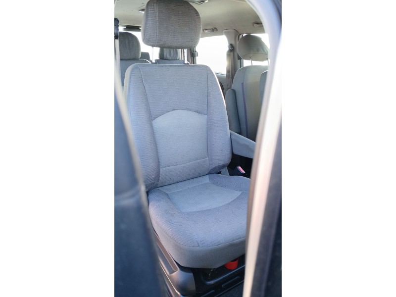 Recambio de asiento delantero derecho para hyundai h-1 furgoneta (a1) 2.5 crdi referencia OEM IAM   