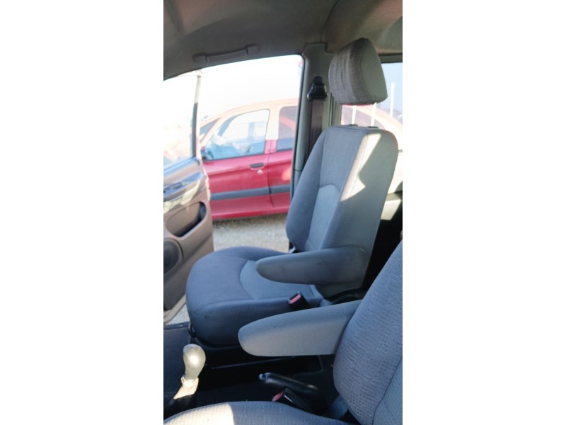 Recambio de asiento delantero derecho para hyundai h-1 furgoneta (a1) 2.5 crdi referencia OEM IAM   
							