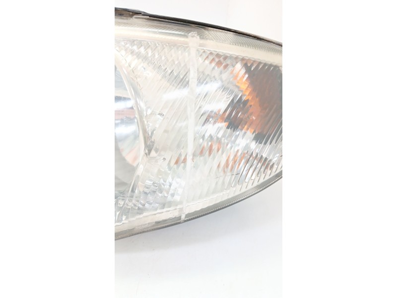 Recambio de faro izquierdo para chrysler voyager iv (rg, rs) 2.5 crd referencia OEM IAM 6240100000  
							