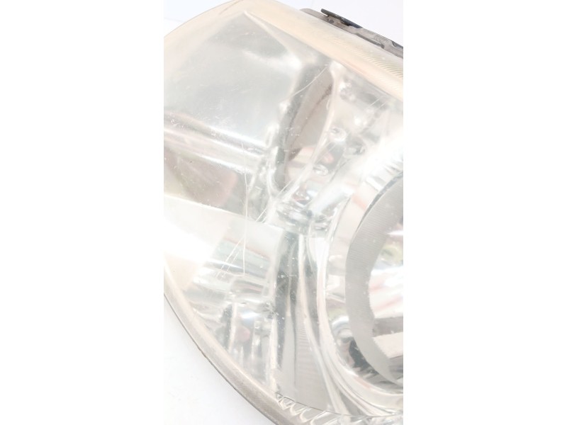 Recambio de faro izquierdo para chrysler voyager iv (rg, rs) 2.5 crd referencia OEM IAM 6240100000  
							