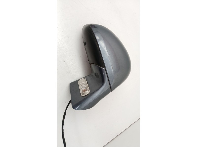 Recambio de retrovisor derecho para volkswagen golf iv berlina (1j1) 1.9 tdi 130 cv referencia OEM IAM   
							