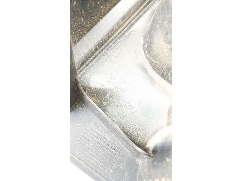 Recambio de piloto trasero izquierdo para renault twingo ii (cn0_) 1.2 16v (cn0k, cn0v) referencia OEM IAM   