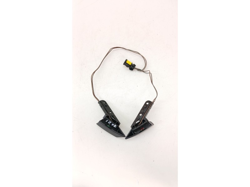 Recambio de mando multifuncion para renault twingo ii (cn0_) 1.2 16v (cn0k, cn0v) referencia OEM IAM   