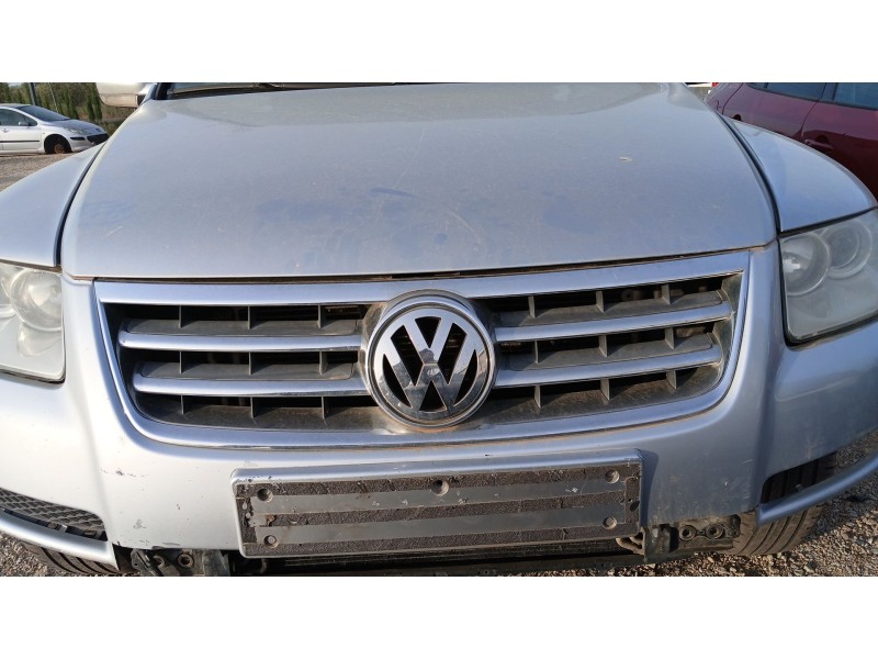 Recambio de calandra delantera de radiador para volkswagen touareg (7la, 7l6, 7l7) 3.2 v6 referencia OEM IAM   
							