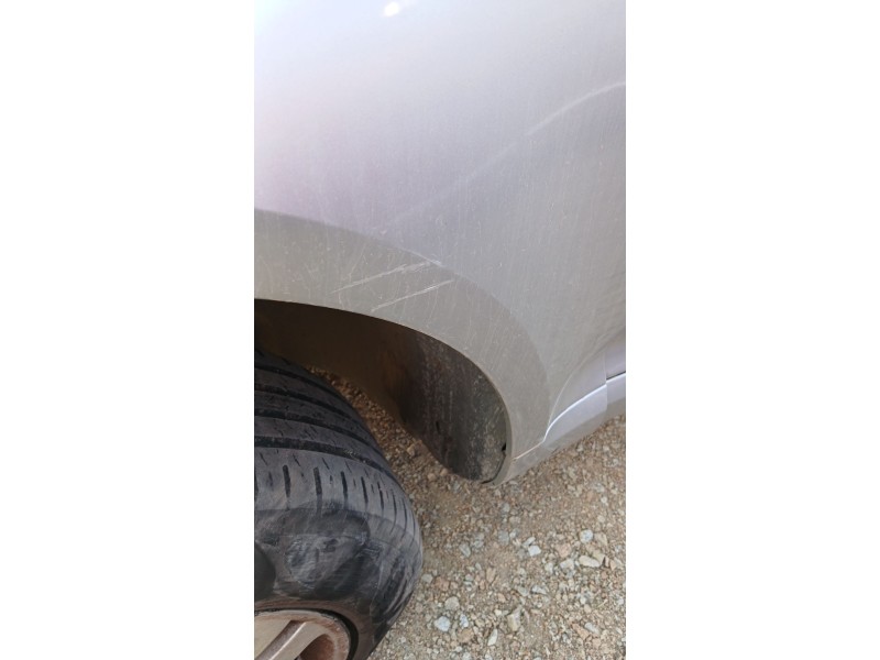 Recambio de aleta delantera izquierda para volkswagen touareg (7la, 7l6, 7l7) 3.2 v6 referencia OEM IAM   
							