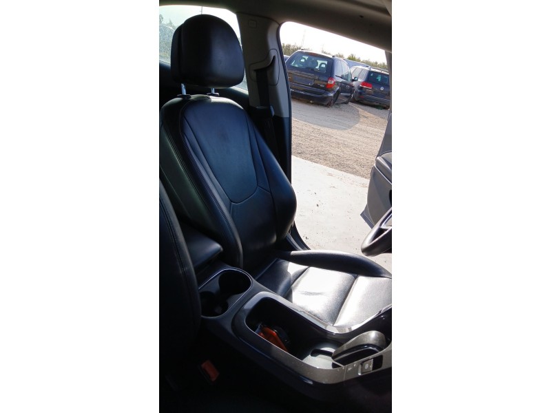 Recambio de asiento delantero izquierdo para opel ampera (r12) ev 150 referencia OEM IAM   