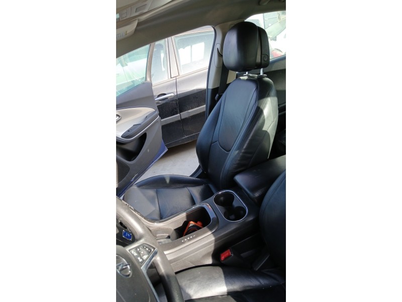 Recambio de asiento delantero derecho para opel ampera (r12) ev 150 referencia OEM IAM   