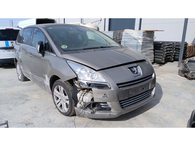peugeot 5008 (0u_, 0e_) del año 2010
							