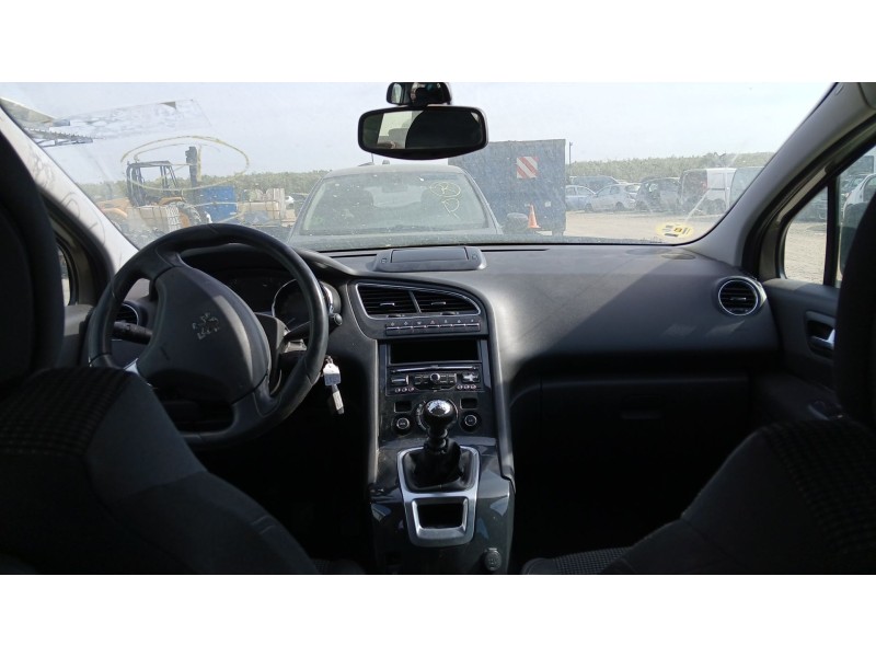 peugeot 5008 (0u_, 0e_) del año 2010