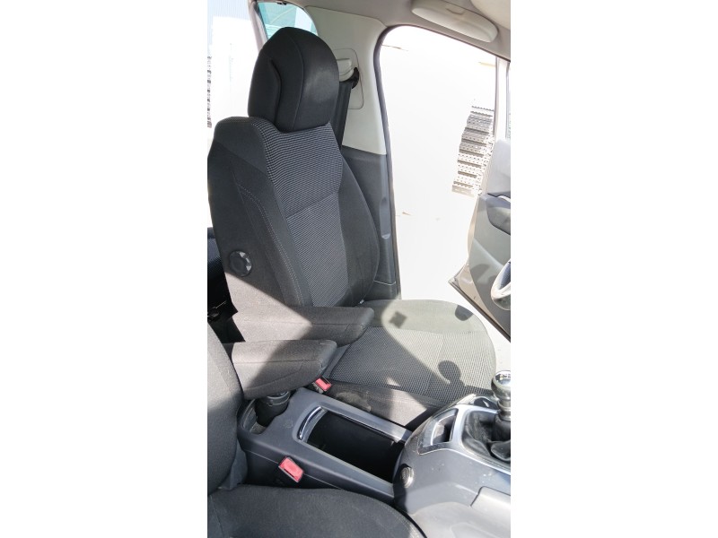 Recambio de asiento delantero izquierdo para peugeot 5008 (0u_, 0e_) 2.0 hdi 150 / bluehdi 150 referencia OEM IAM   
							