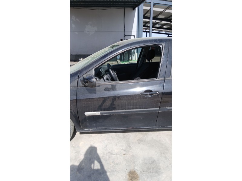 Recambio de puerta delantera izquierda para renault clio iii (br0/1, cr0/1) 1.5 dci referencia OEM IAM   