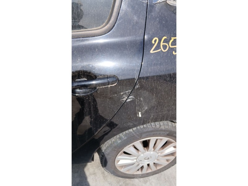 Recambio de puerta trasera izquierda para renault clio iii (br0/1, cr0/1) 1.5 dci referencia OEM IAM   
							