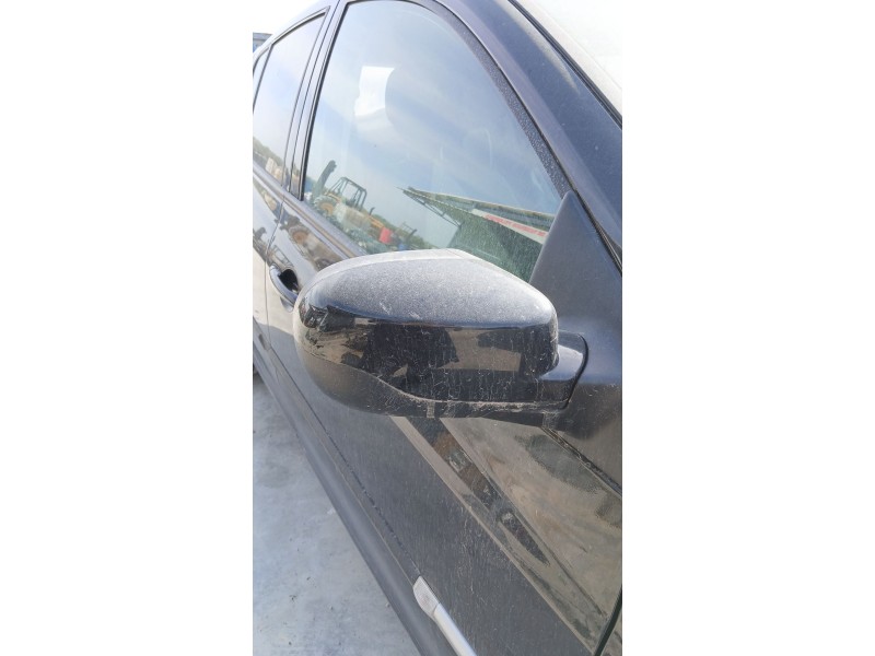 Recambio de aleta delantera derecha para renault clio iii (br0/1, cr0/1) 1.5 dci referencia OEM IAM   
							