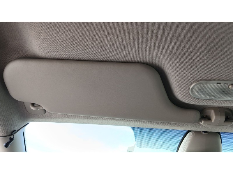 Recambio de parasol izquierdo para renault clio iii (br0/1, cr0/1) 1.5 dci referencia OEM IAM   