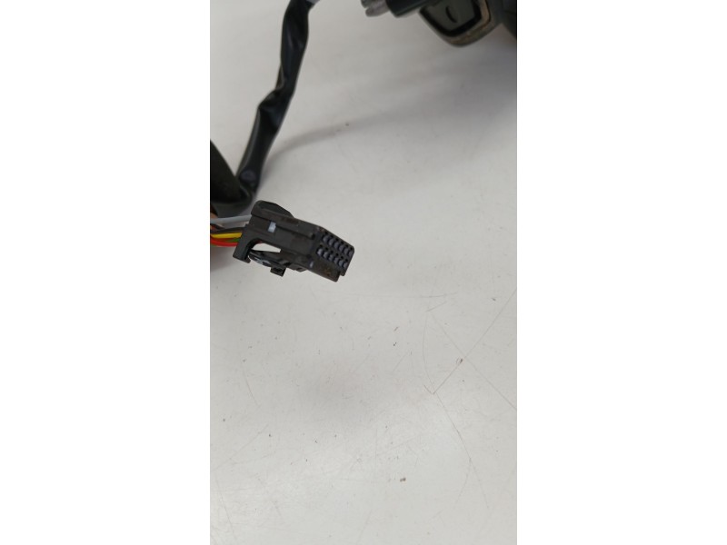 Recambio de retrovisor izquierdo para renault captur ii (hf_) tce 100 (hfmt) referencia OEM IAM   
							
