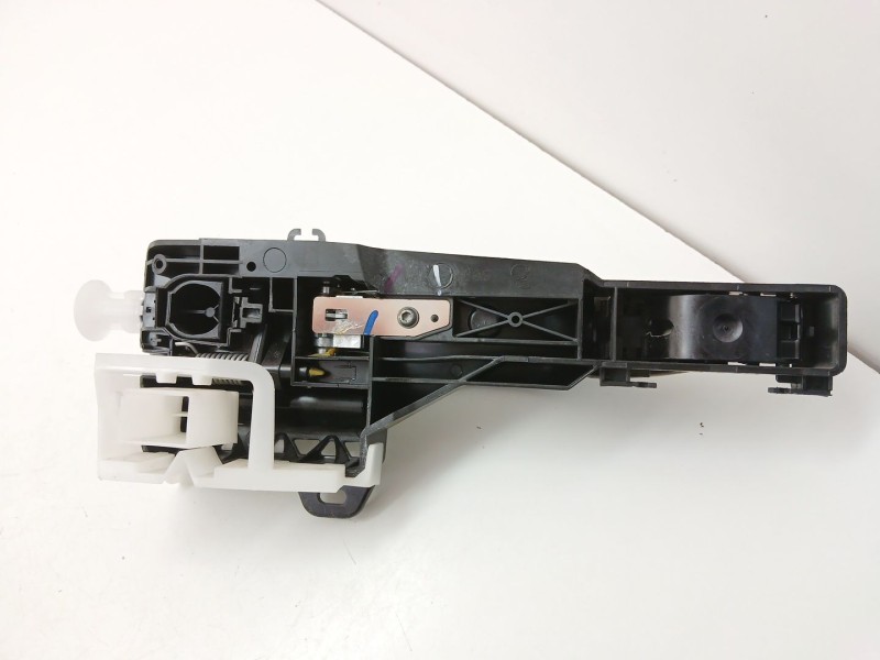 Recambio de maneta exterior trasera izquierda para renault captur ii (hf_) tce 100 (hfmt) referencia OEM IAM 806071986R  
							
