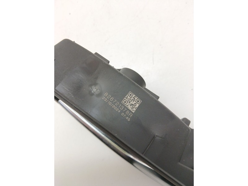 Recambio de maneta interior trasera derecha para renault captur ii (hf_) tce 100 (hfmt) referencia OEM IAM 826721378R  
							