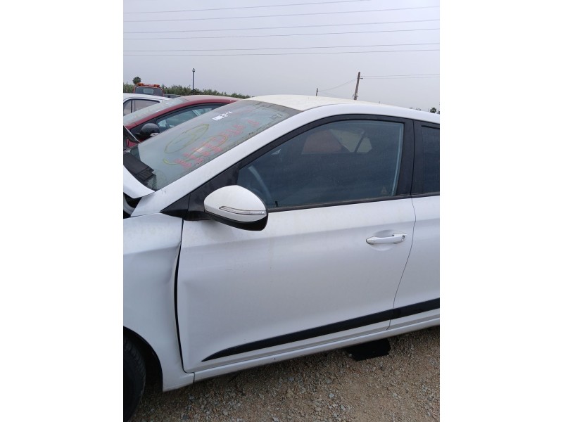 Recambio de puerta delantera izquierda para hyundai i20 i (pb, pbt) 1.4 crdi referencia OEM IAM   