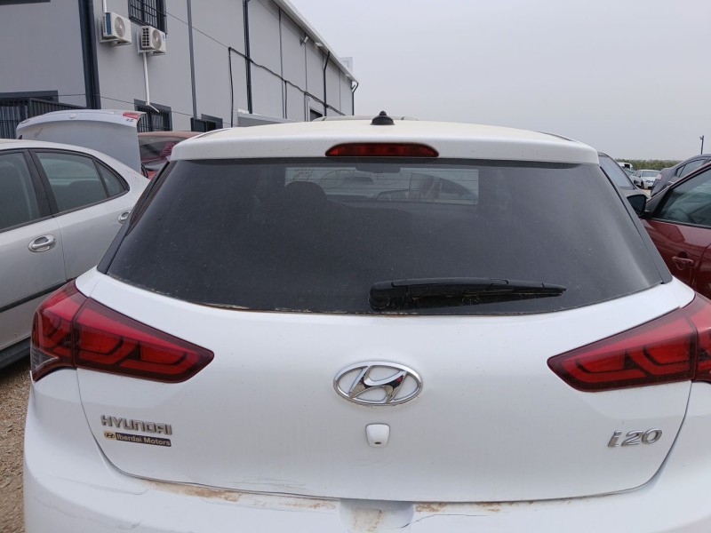 Recambio de porton trasero para hyundai i20 i (pb, pbt) 1.4 crdi referencia OEM IAM   