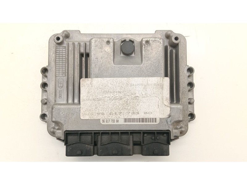 Recambio de centralita motor uce para citroën c4 i (lc_) 1.6 hdi referencia OEM IAM 9661773380  
							