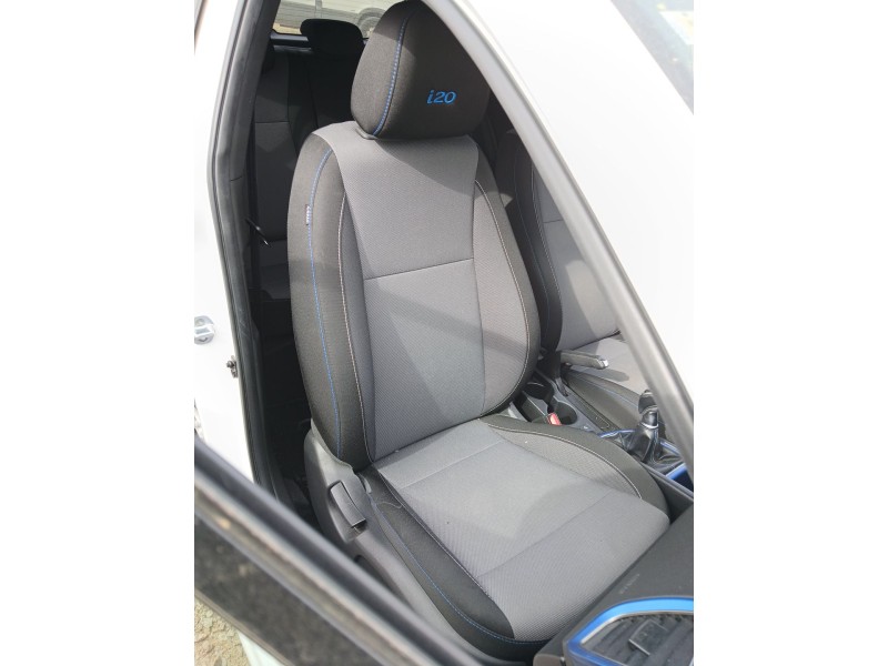 Recambio de asiento delantero derecho para hyundai i20 i (pb, pbt) 1.4 crdi referencia OEM IAM   