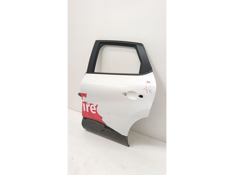 Recambio de puerta trasera izquierda para renault captur ii (hf_) tce 100 (hfmt) referencia OEM IAM   
							