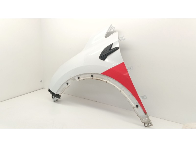 Recambio de aleta delantera izquierda para renault captur ii (hf_) tce 100 (hfmt) referencia OEM IAM   
							
