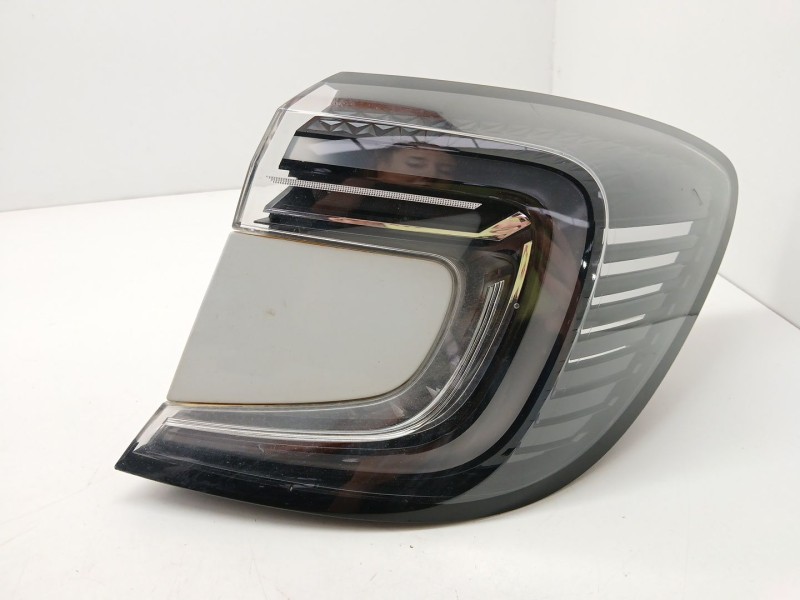 Recambio de piloto trasero derecho para renault captur ii (hf_) tce 100 (hfmt) referencia OEM IAM 265500445R  