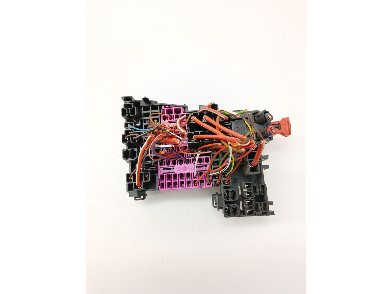 Recambio de caja reles / fusibles para seat ibiza v (kj1, kjg) 1.0 tsi referencia OEM IAM 2Q0937615A  