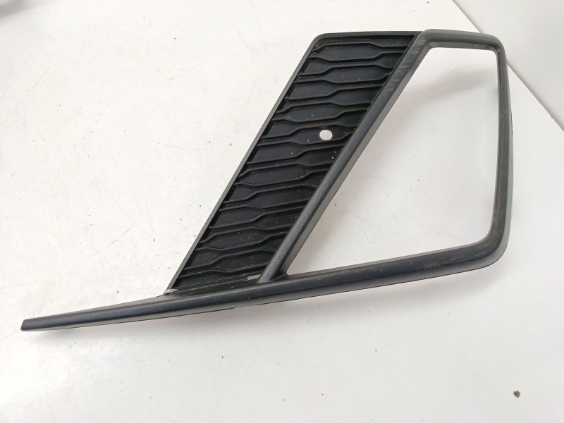 Recambio de moldura para seat ibiza v (kj1, kjg) 1.0 tsi referencia OEM IAM 6F0853666A  