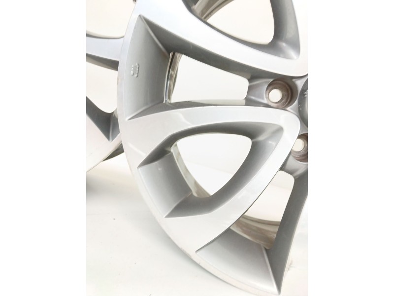 Recambio de juego llantas para nissan juke (f15) 1.6 referencia OEM IAM   
							