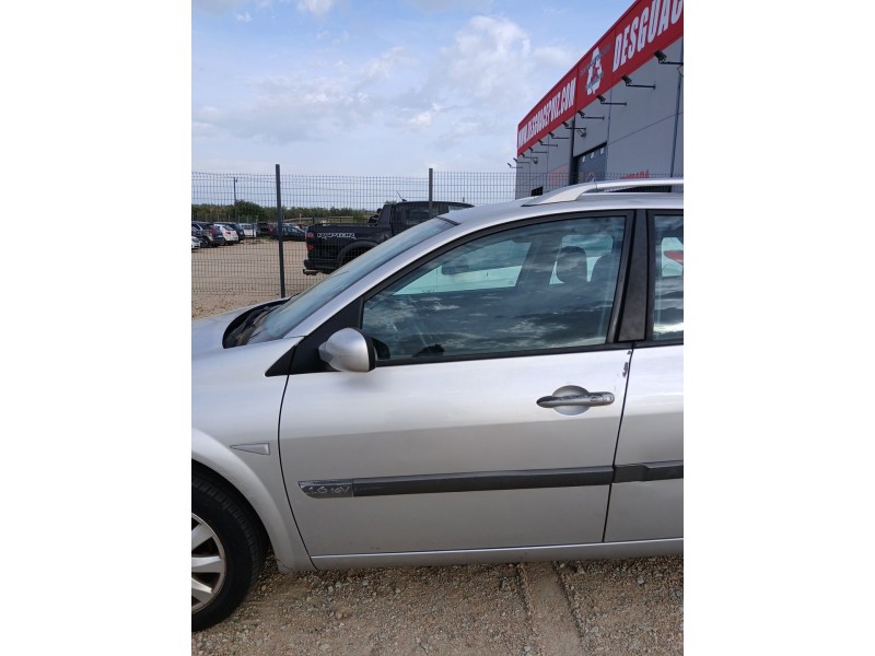 Recambio de puerta delantera izquierda para renault megane ii station wagon (km0/1_) 1.6 16v referencia OEM IAM   
							