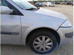 Recambio de aleta delantera derecha para renault megane ii station wagon (km0/1_) 1.6 16v referencia OEM IAM   