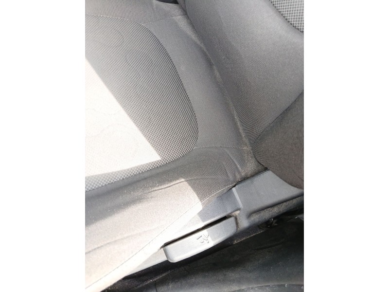 Recambio de asiento delantero izquierdo para hyundai i20 i (pb, pbt) 1.4 crdi referencia OEM IAM   
							