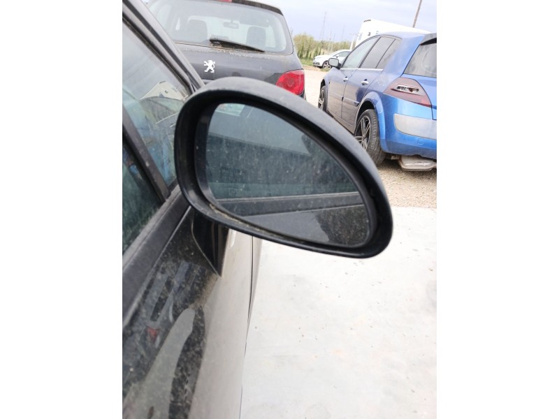 Recambio de retrovisor derecho para citroën c4 i sedán 1.6 hdi referencia OEM IAM   
