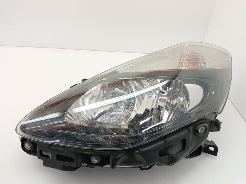 Recambio de faro izquierdo para renault clio iii (br0/1, cr0/1) 1.5 dci referencia OEM IAM 260605550R  