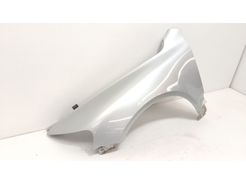 Recambio de aleta delantera izquierda para volkswagen touareg (7la, 7l6, 7l7) 3.2 v6 referencia OEM IAM   
							