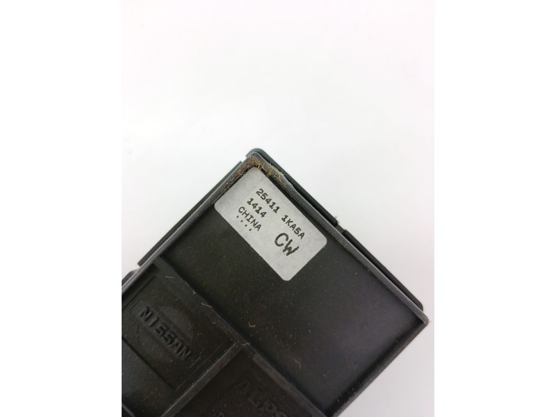 Recambio de mando elevalunas delantero derecho para nissan juke (f15) 1.6 referencia OEM IAM 254111KA5A  