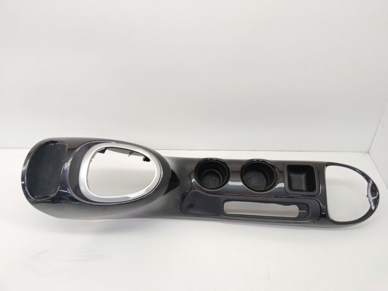 Recambio de apoyabrazos central para nissan juke (f15) 1.6 referencia OEM IAM 96921BV80A  