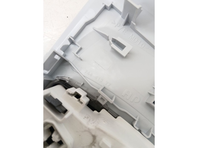 Recambio de luz interior para peugeot 208 i (ca_, cc_) 1.2 thp 110 referencia OEM IAM 9674441377  
							