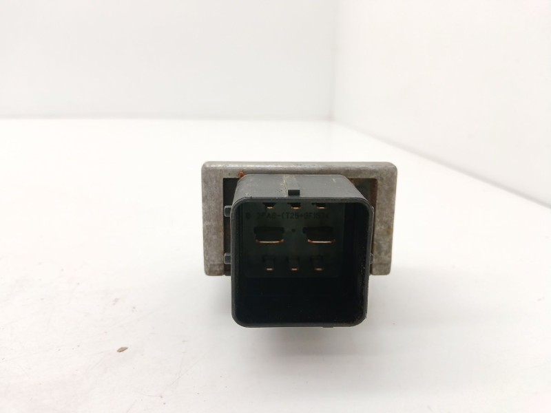 Recambio de caja precalentamiento para nissan qashqai i (j10, nj10) 1.5 dci referencia OEM IAM 8200859243  
							