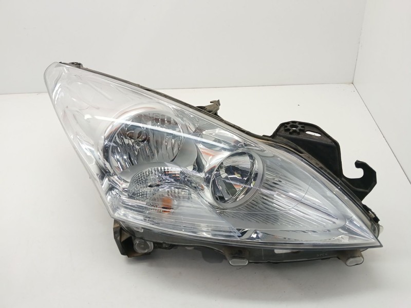 Recambio de faro derecho para peugeot 5008 (0u_, 0e_) 2.0 hdi 150 / bluehdi 150 referencia OEM IAM 89903339  
							