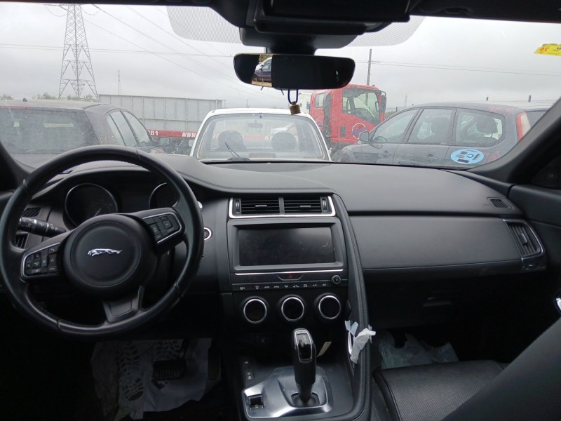 jaguar f-pace (x761) del año 2015
							